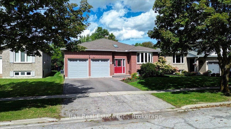 20 Lakeview Drive