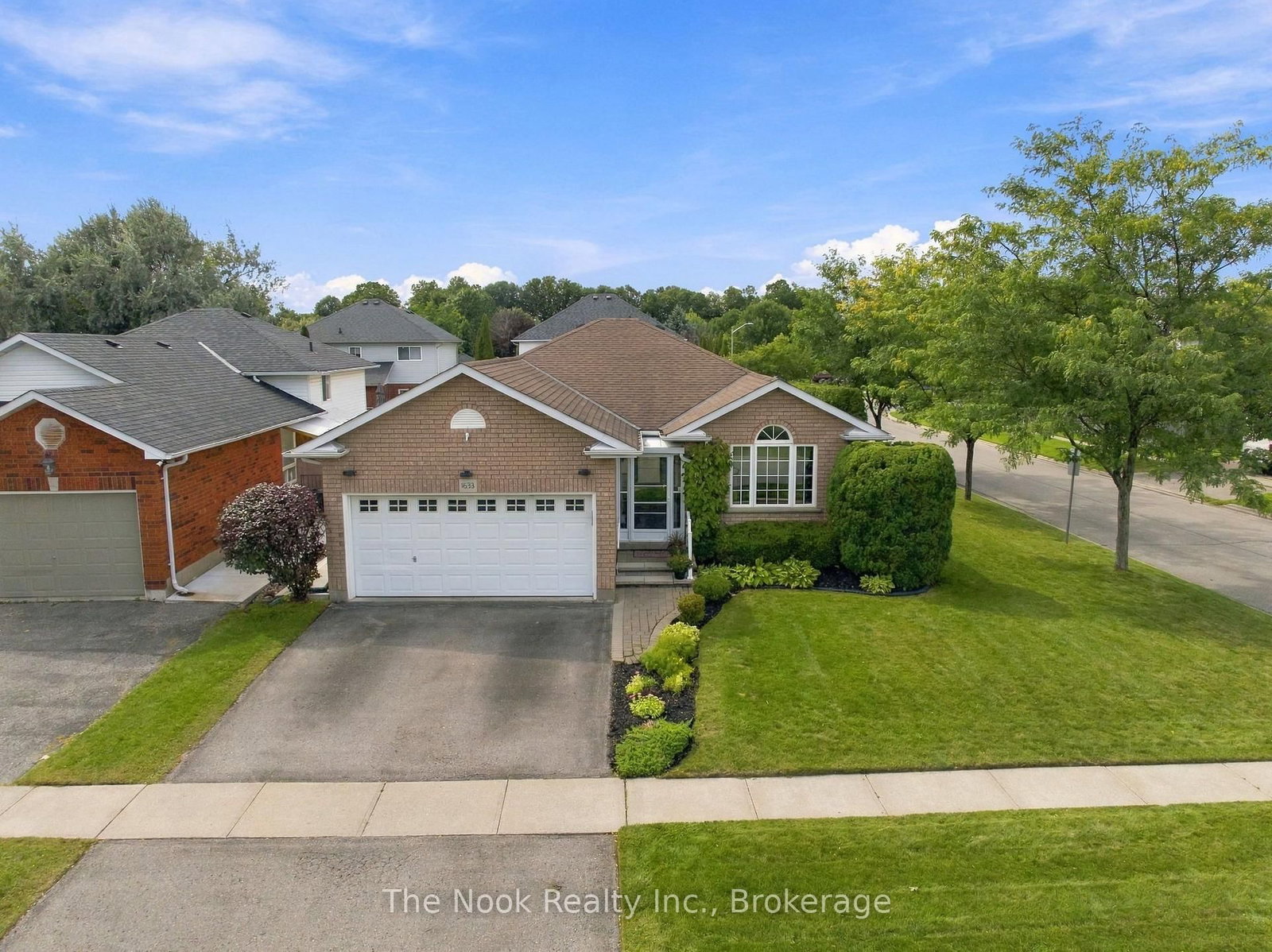 1633 Erindale Crescent • Oshawa, ON photo 1