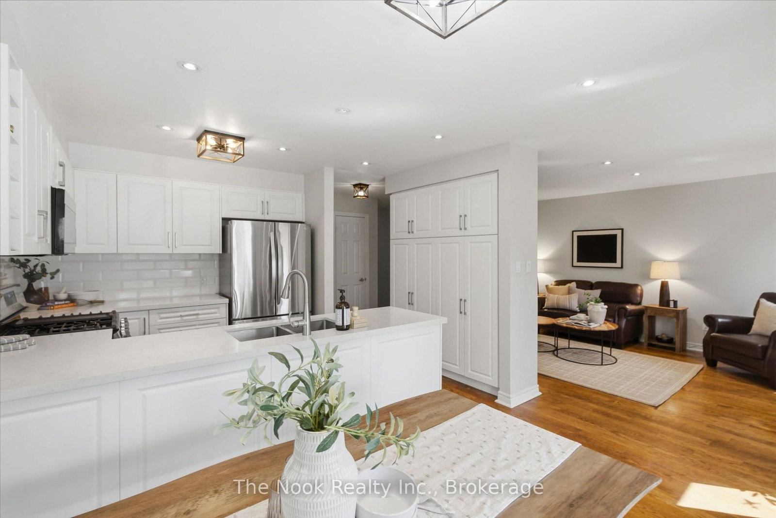 1633 Erindale Crescent • Oshawa, ON photo 12