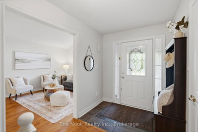1633 Erindale Crescent • Oshawa, ON photo 5