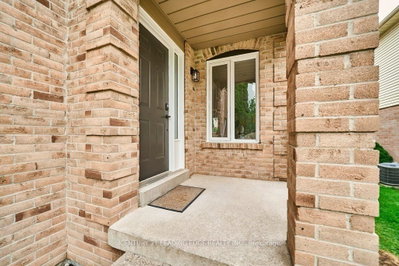 137 Timber Mill Avenue • Whitby, ON photo 7
