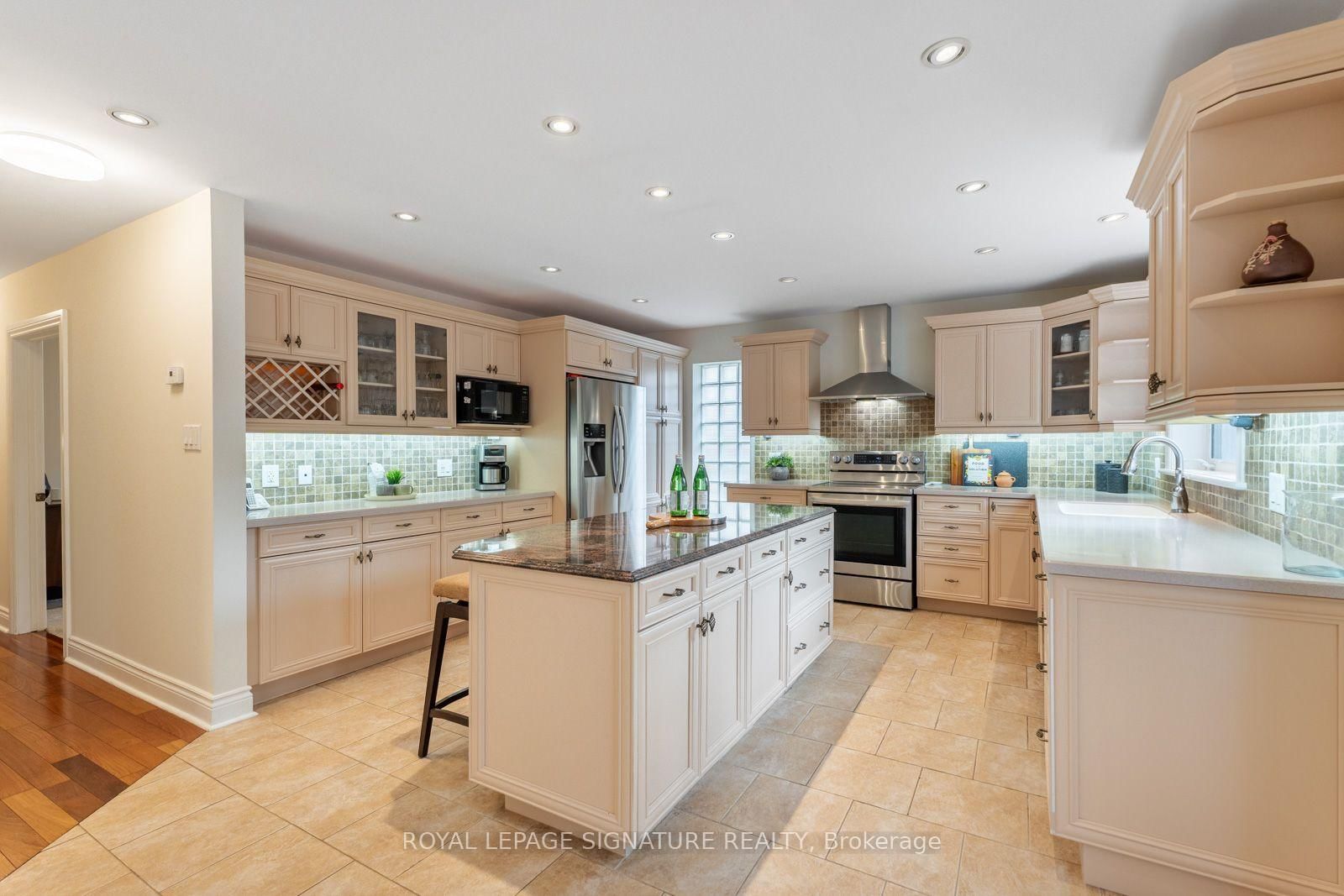 234 Rouge Hills Drive • Toronto, ON photo 17