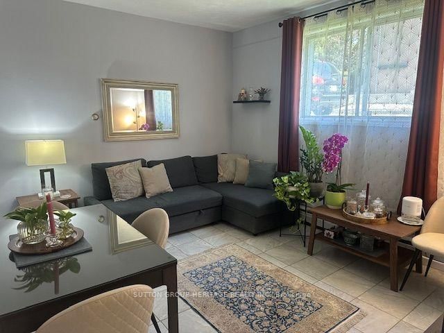 1 - 509 Colborne Street W