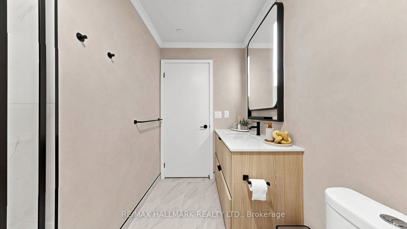1050 Eastern Avenue • #823 • Toronto, ON photo 20