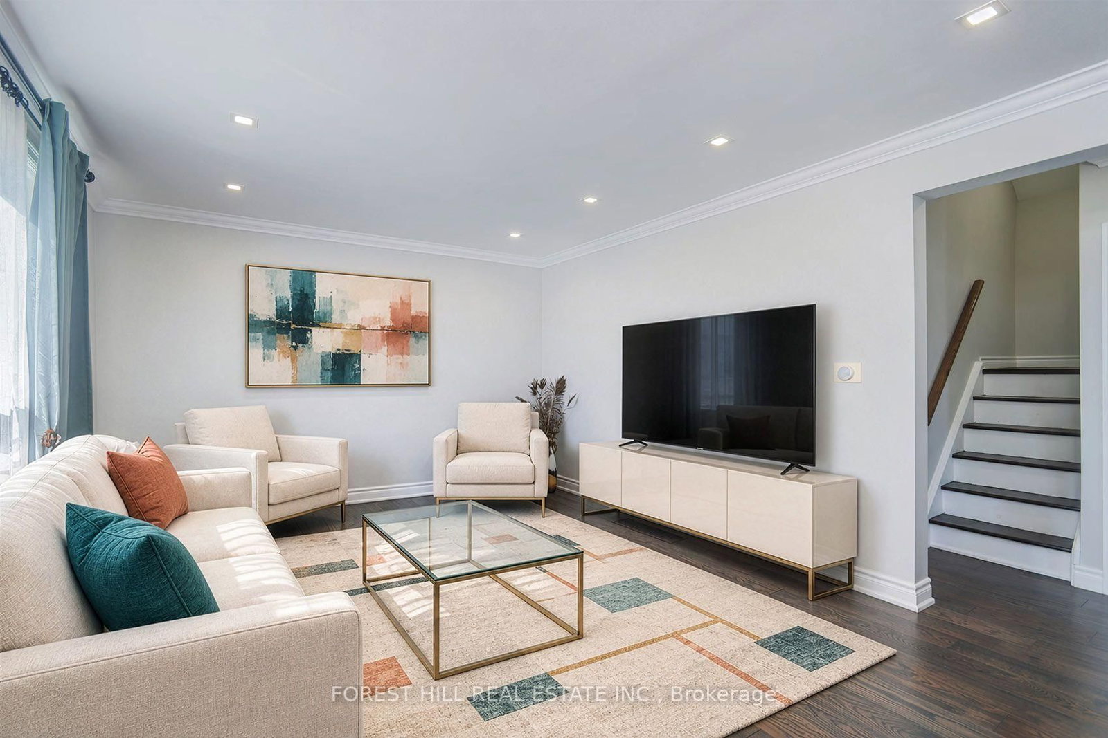 32 Stamford Square N • Toronto, ON photo 6