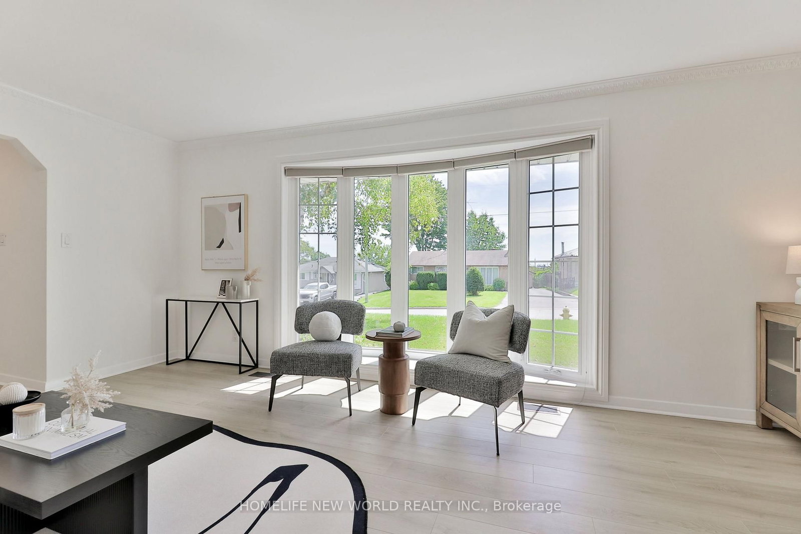 744 Tennyson Avenue • Oshawa, ON photo 4