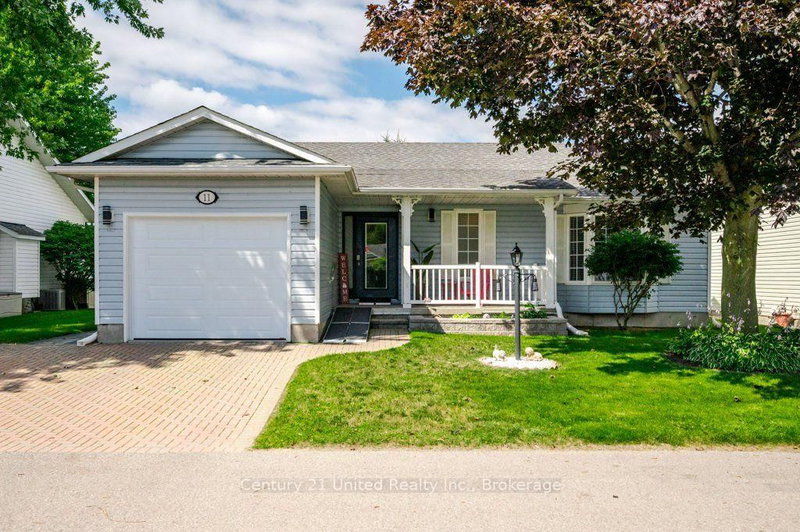 11 Algonquin Trail