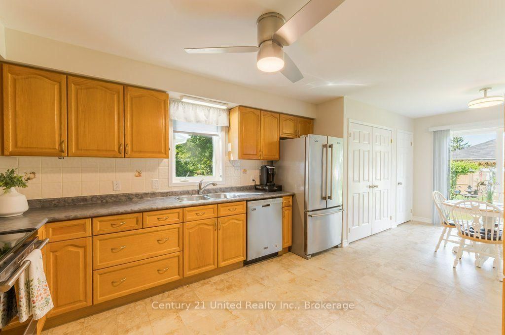 11 Algonquin Trail • Clarington, ON photo 10