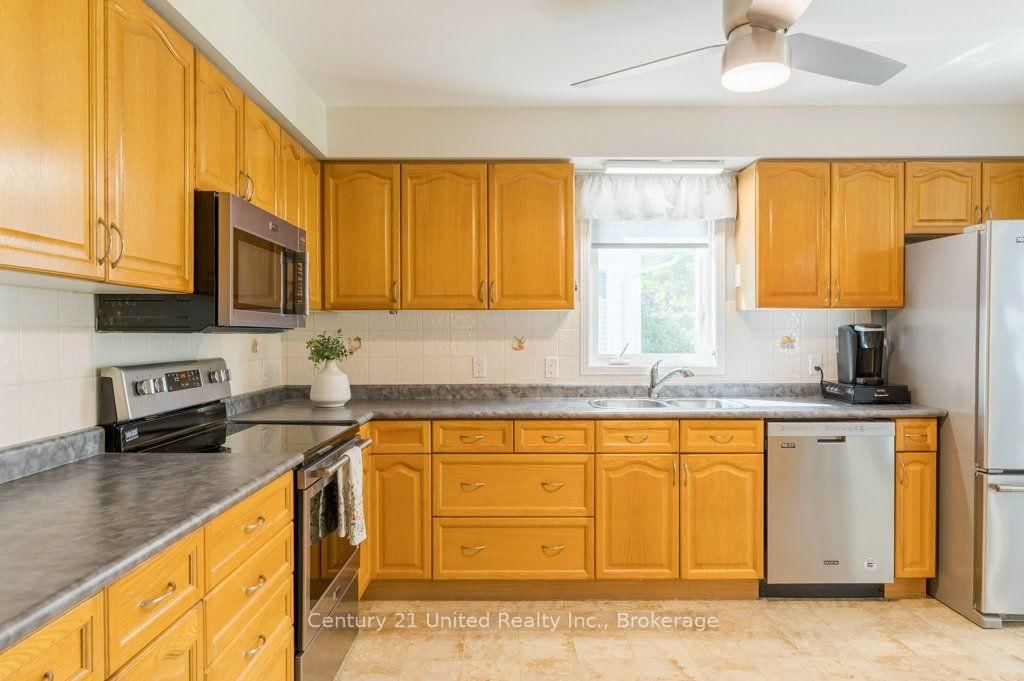 11 Algonquin Trail • Clarington, ON photo 11
