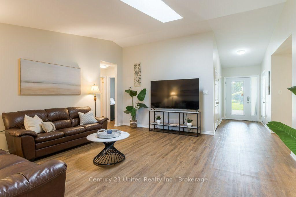 11 Algonquin Trail • Clarington, ON photo 13