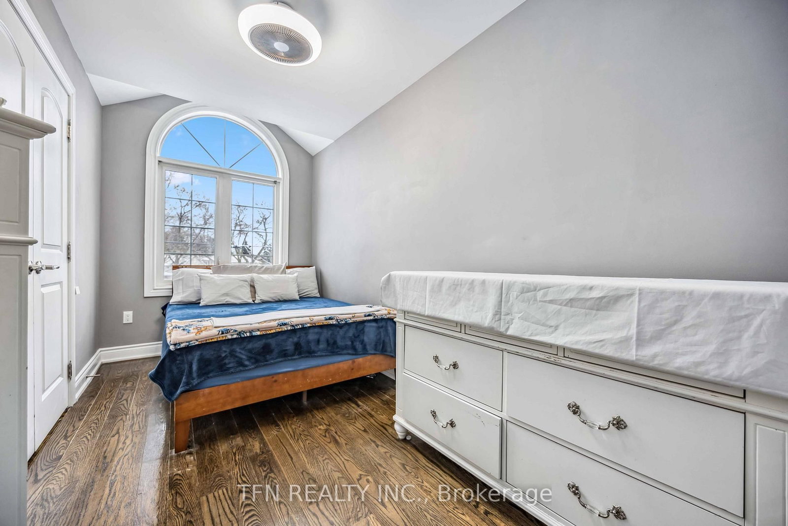 282B Aylesworth Avenue • Toronto, ON photo 22