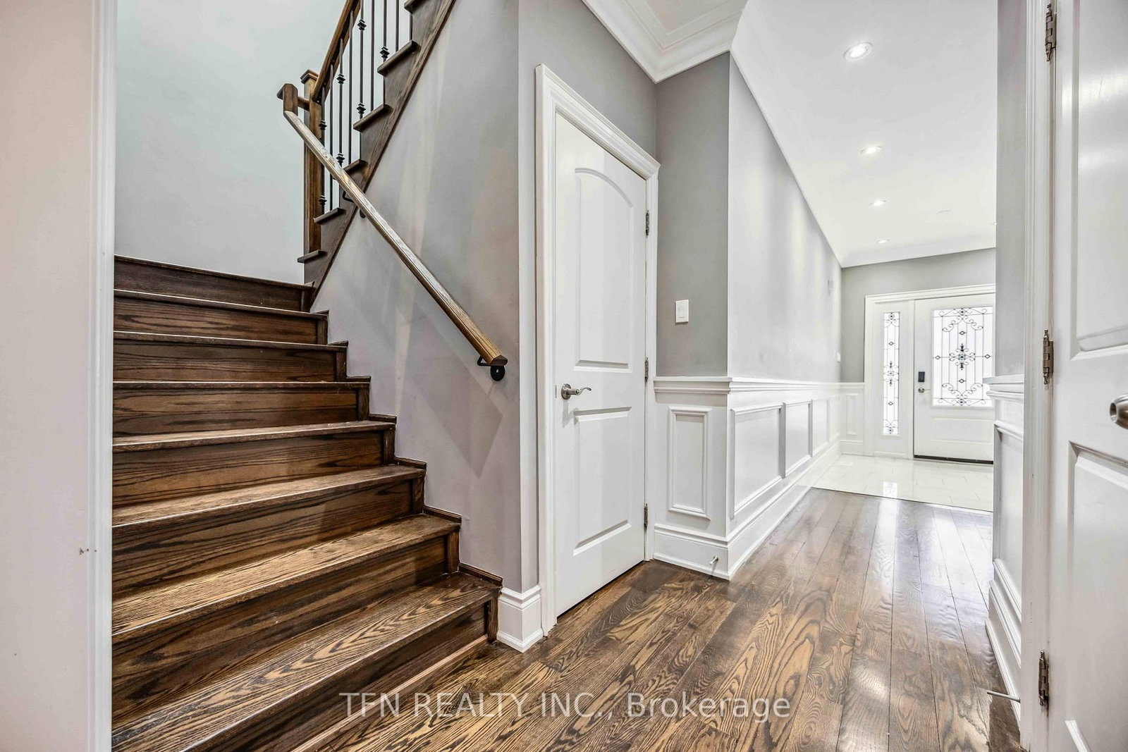 282B Aylesworth Avenue • Toronto, ON photo 3