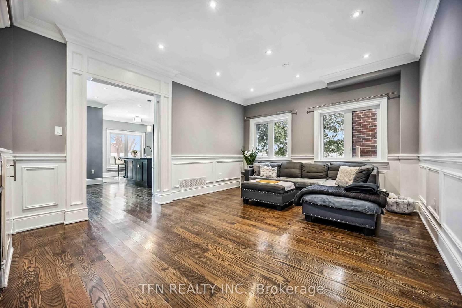 282B Aylesworth Avenue • Toronto, ON photo 5