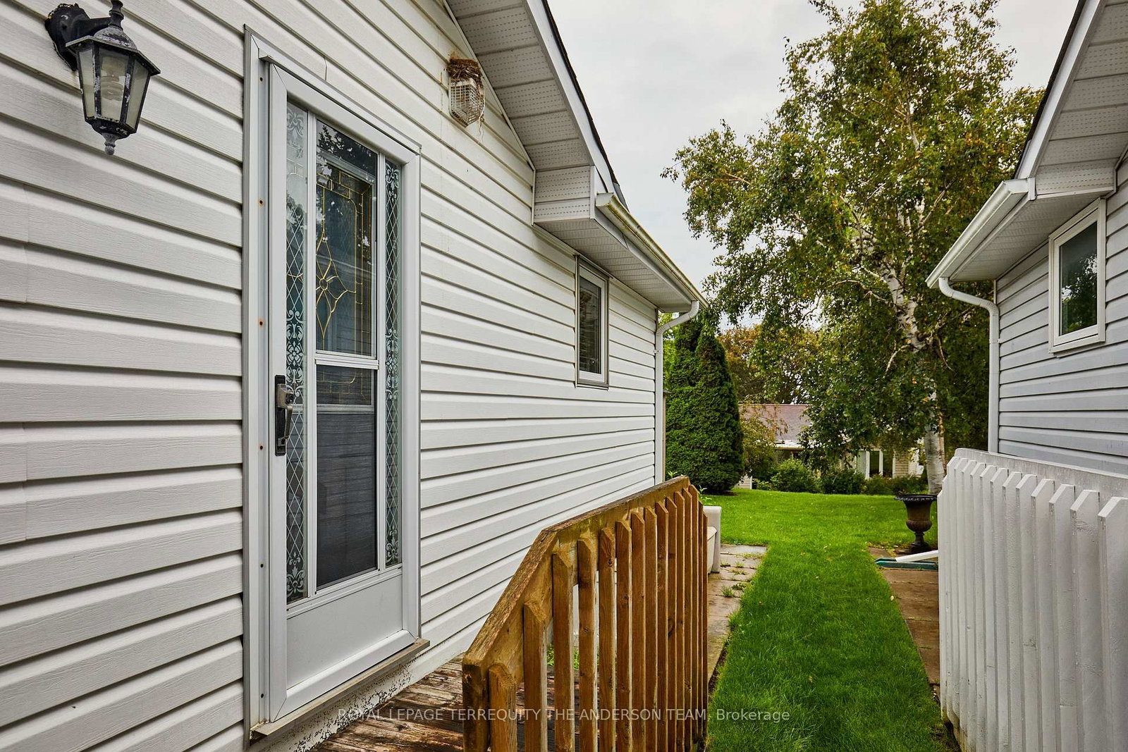 81 Wilmot Trail • Clarington, ON photo 5