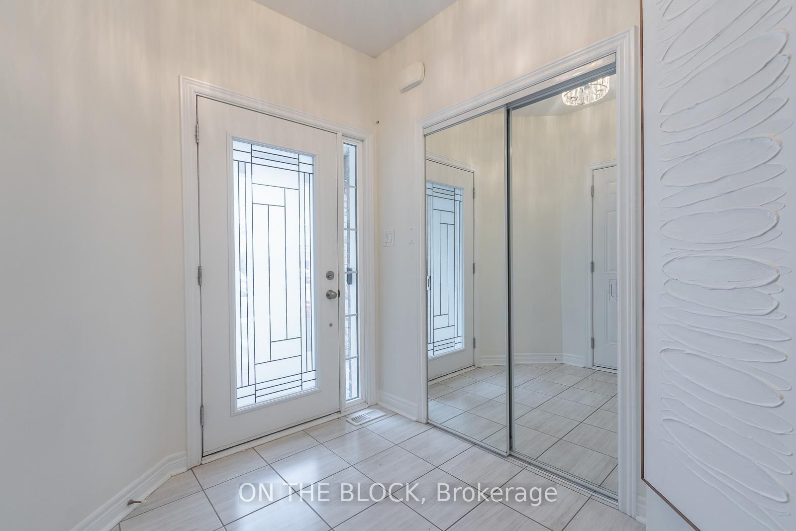125 Leney Street • Ajax, ON photo 2