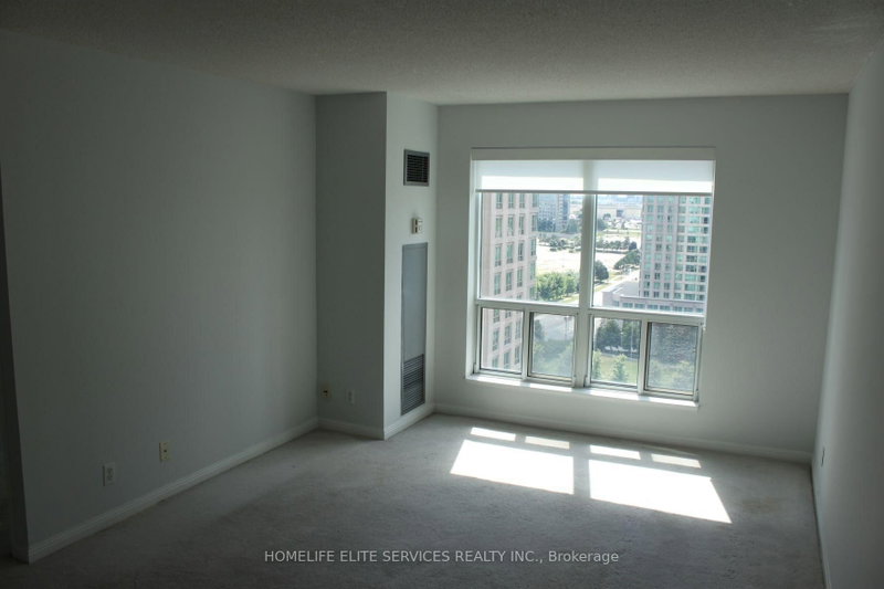 1615 - 11 Lee Centre Drive