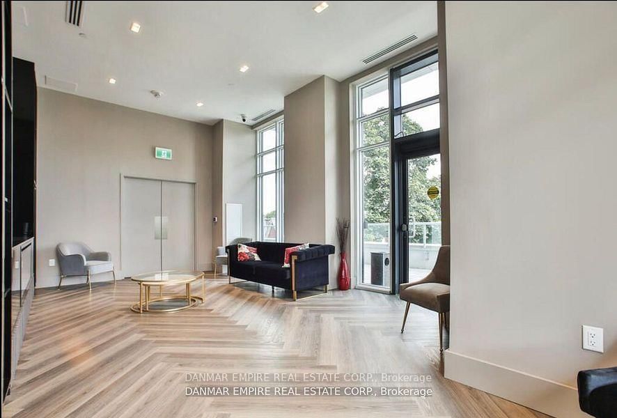 513 - 3220 Sheppard Avenue E 5