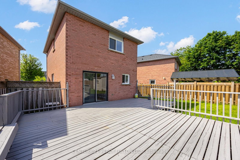 611 Atwood Crescent