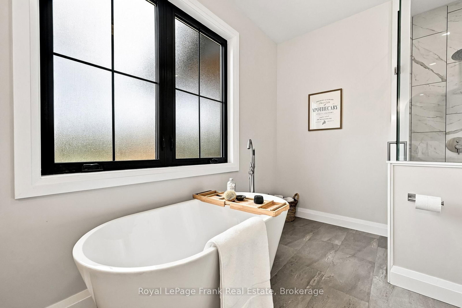 88 Waldweg • Scugog, ON photo 23