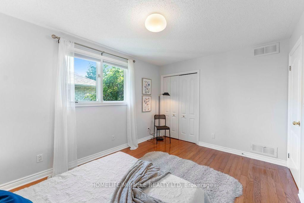 987 Copperfield Drive • Oshawa, ON photo 31