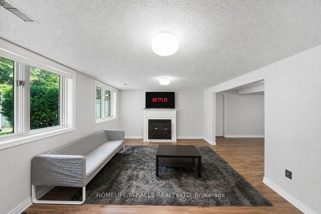 987 Copperfield Drive • Oshawa, ON photo 38