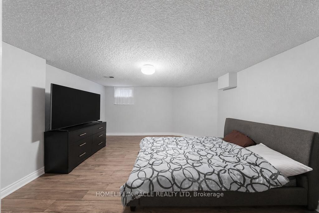 987 Copperfield Drive • Oshawa, ON photo 44