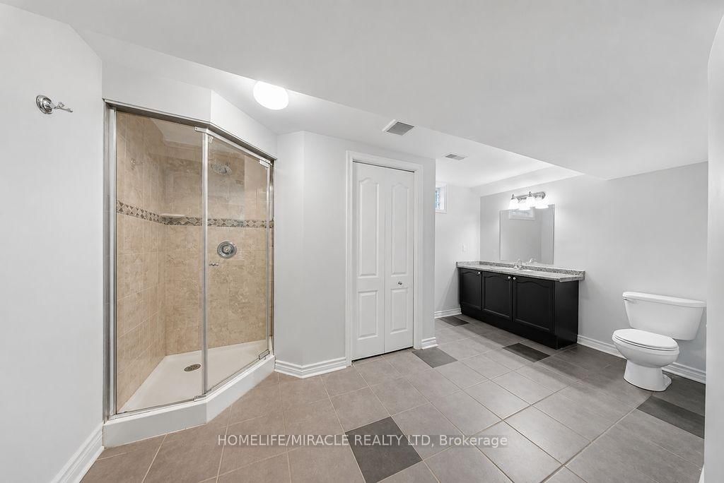 987 Copperfield Drive • Oshawa, ON photo 45