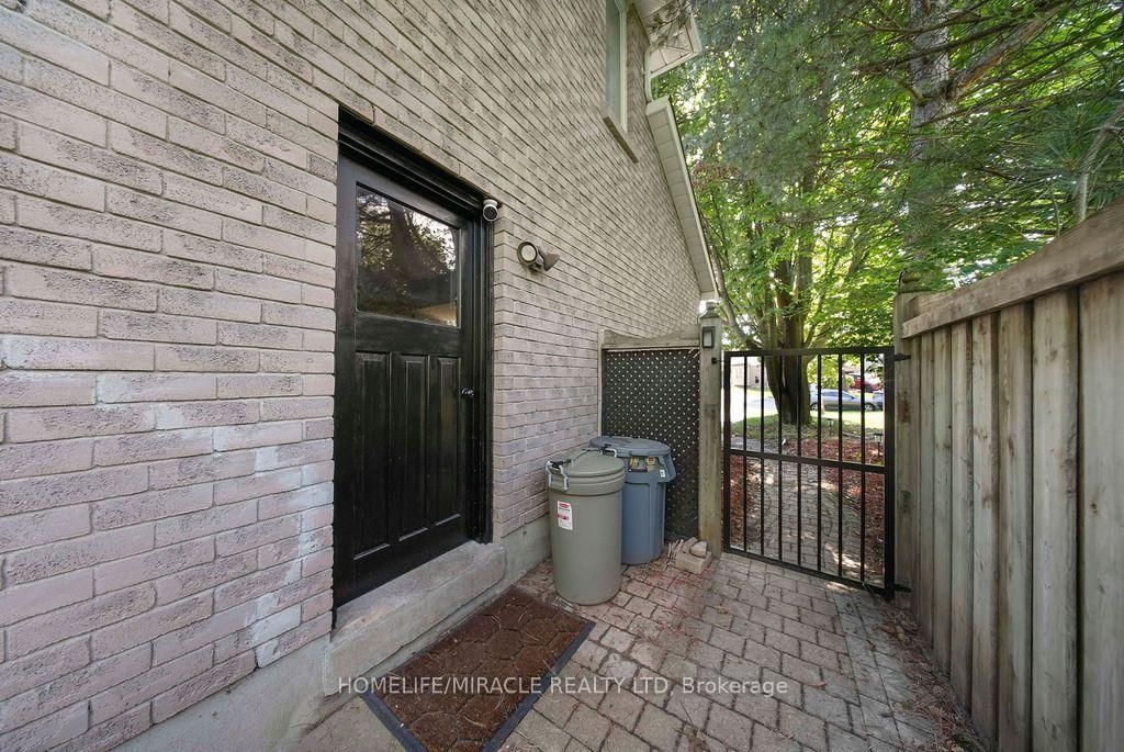 987 Copperfield Drive • Oshawa, ON photo 48