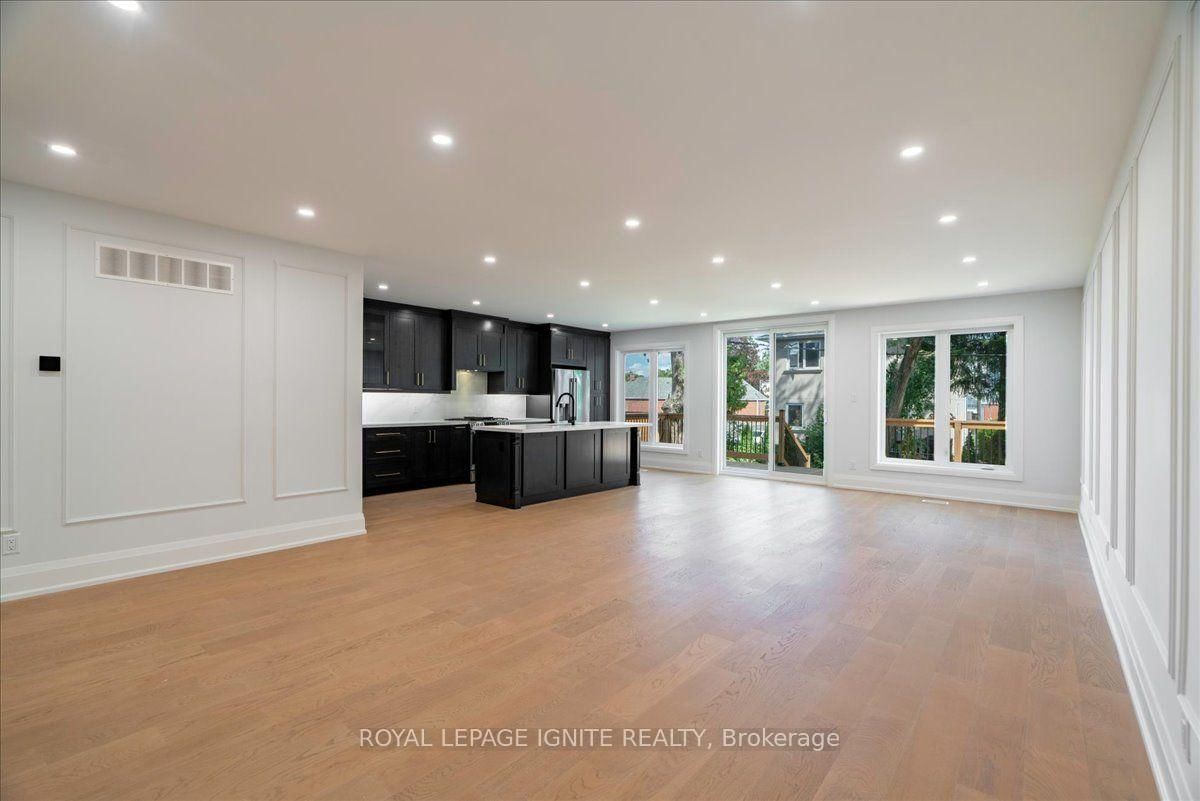 20 Castille Avenue • Toronto, ON photo 12