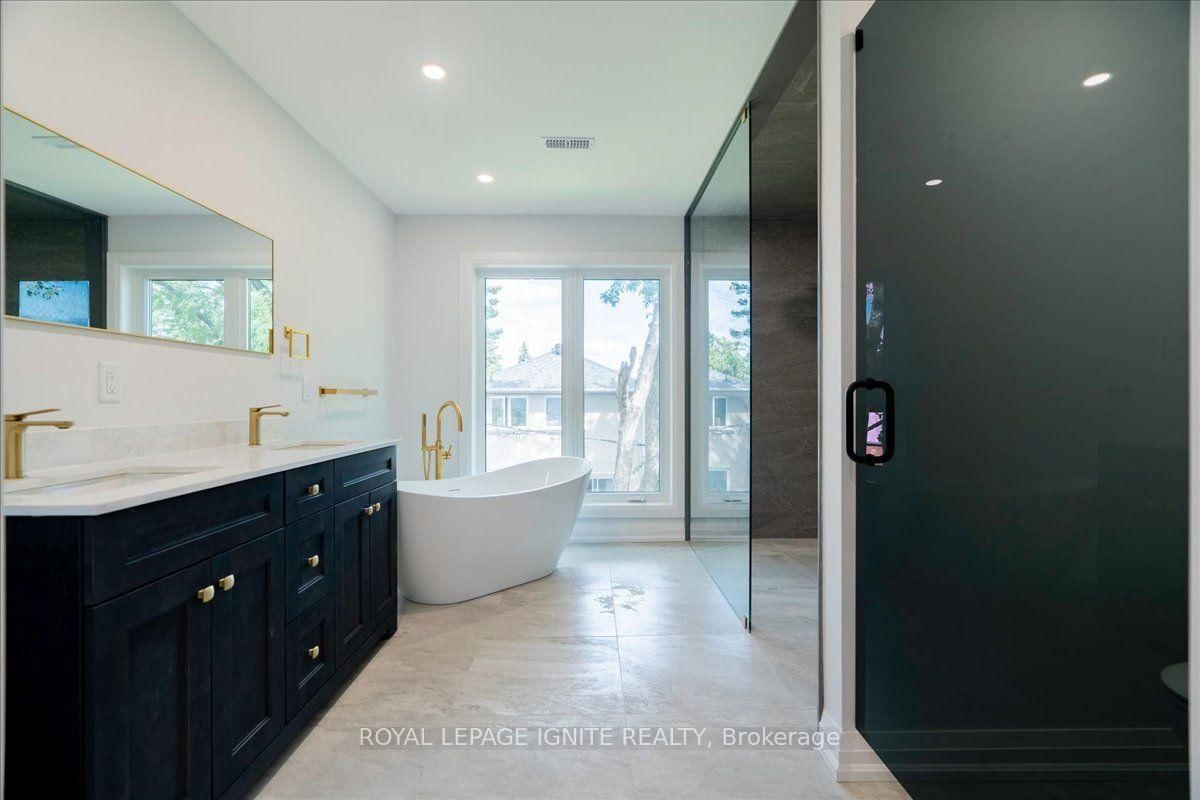 20 Castille Avenue • Toronto, ON photo 23