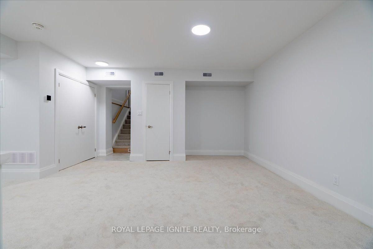20 Castille Avenue • Toronto, ON photo 39