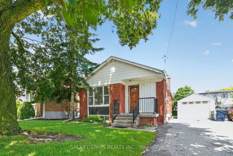 14 Minford Avenue