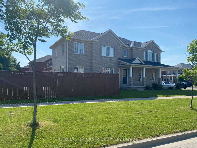 1 Rampart Crescent