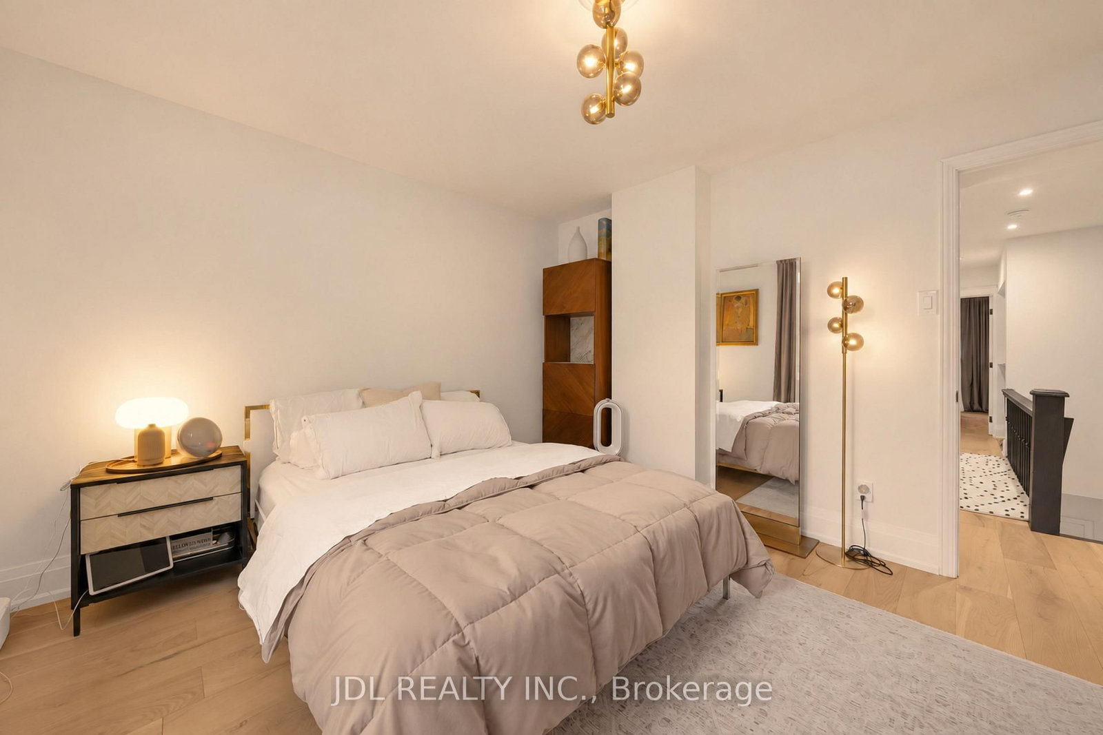 379 Scarborough Road • Toronto, ON photo 24