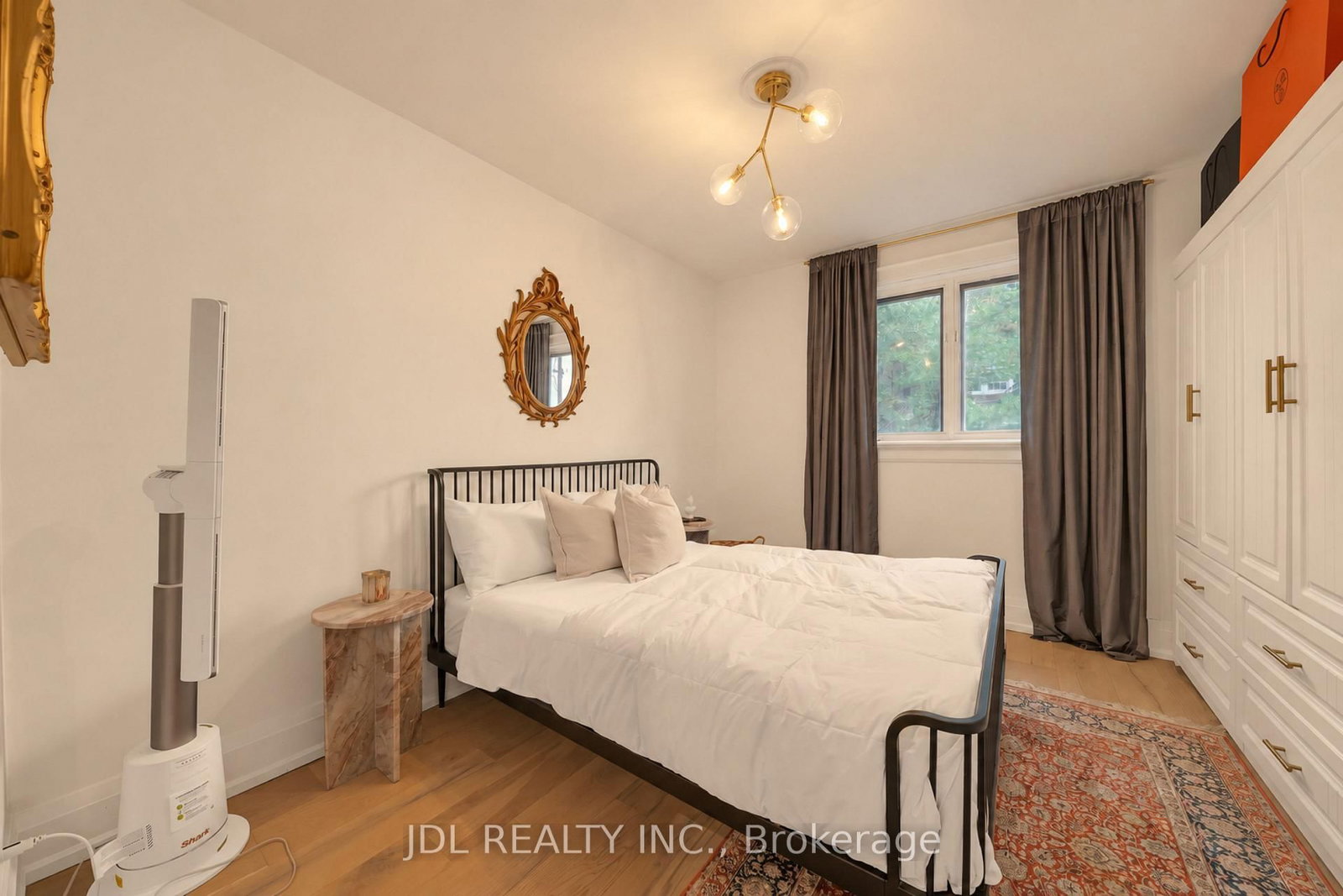 379 Scarborough Road • Toronto, ON photo 29