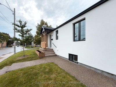 58 Joanith Drive • Toronto, ON photo 2