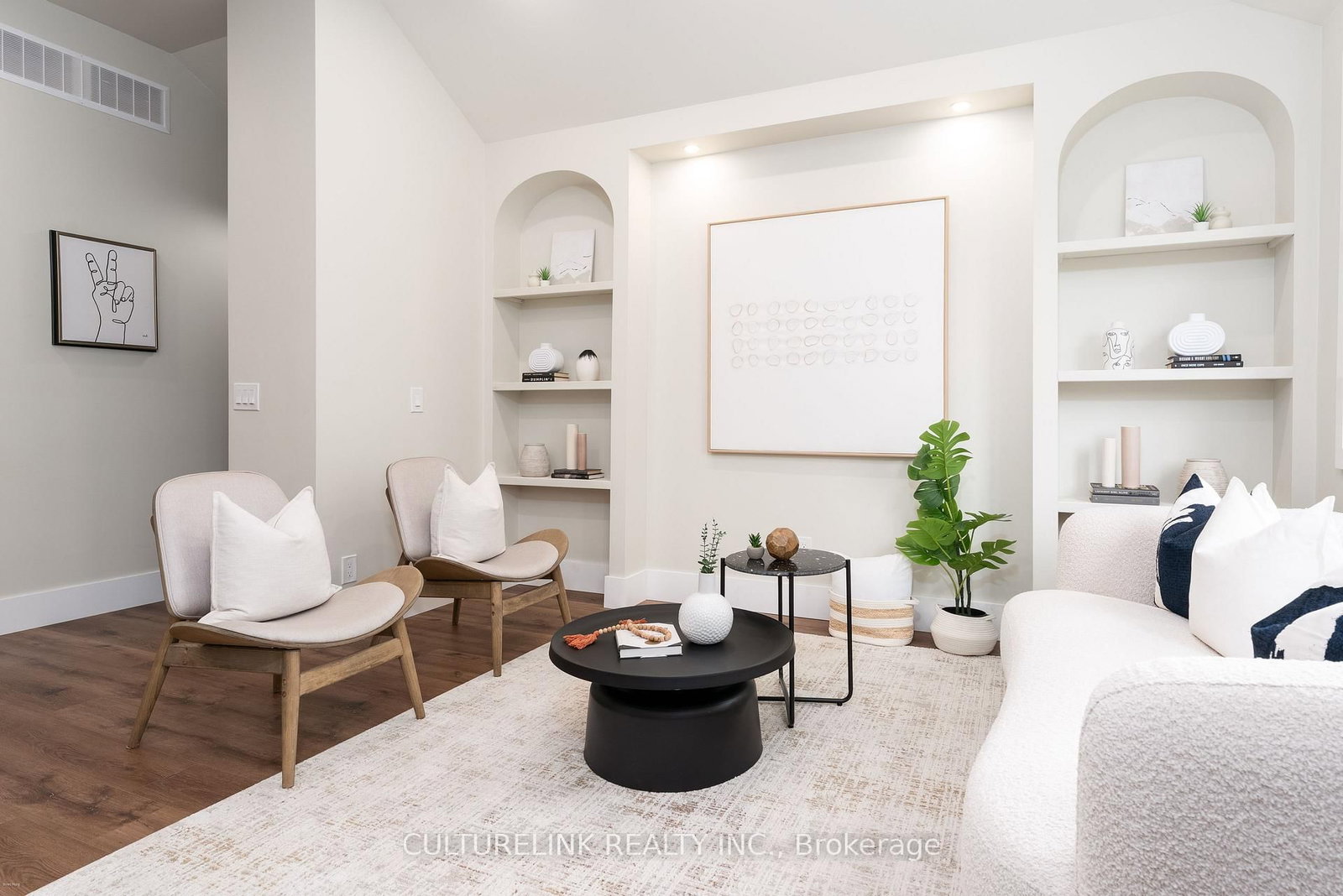 58 Joanith Drive • Toronto, ON photo 3