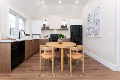 58 Joanith Drive • Toronto, ON photo 6
