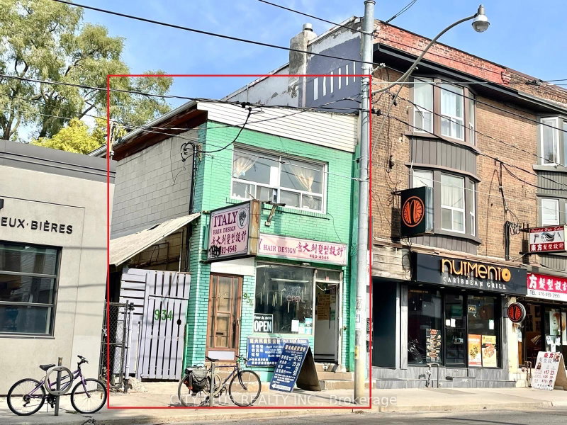 934 Gerrard Street