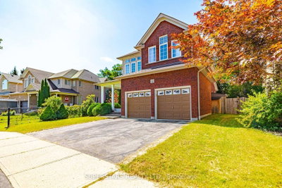 10 Thistledown Crescent • Whitby, ON photo 3
