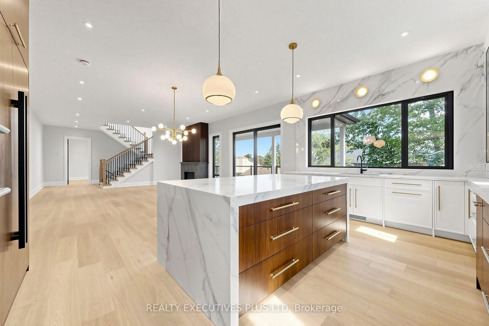 1837 New Street • Pickering, ON photo 12