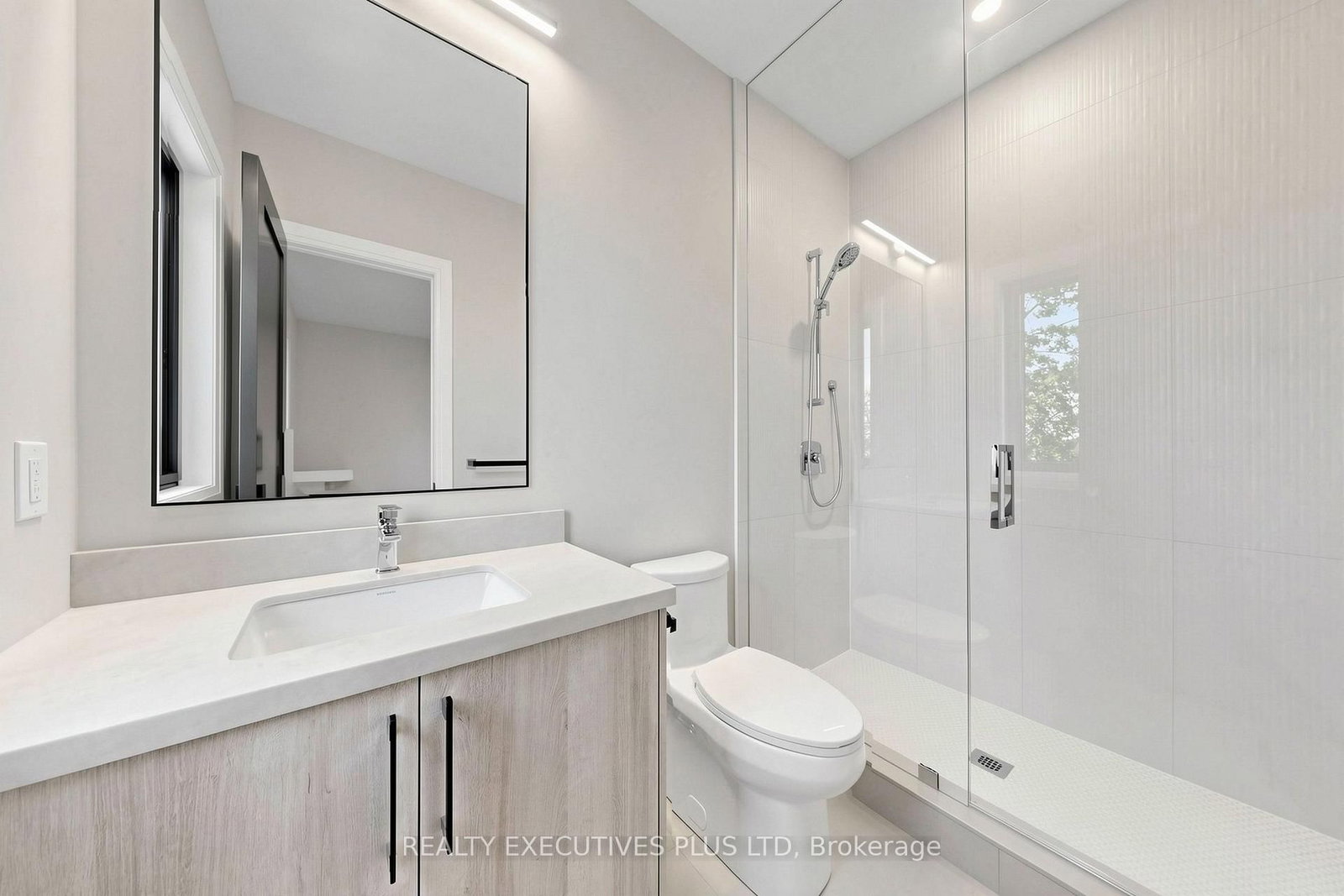 1837 New Street • Pickering, ON photo 36