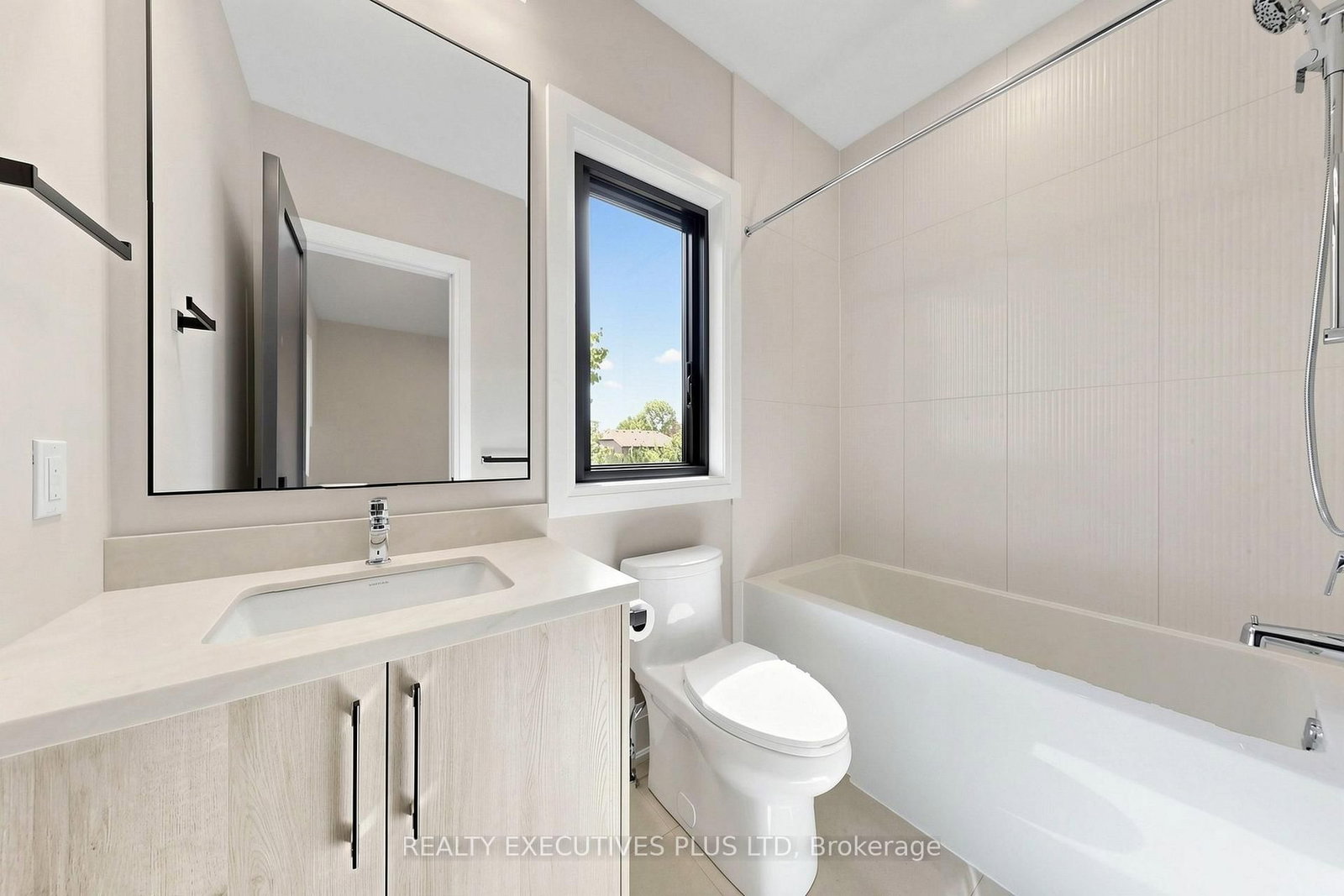1837 New Street • Pickering, ON photo 38