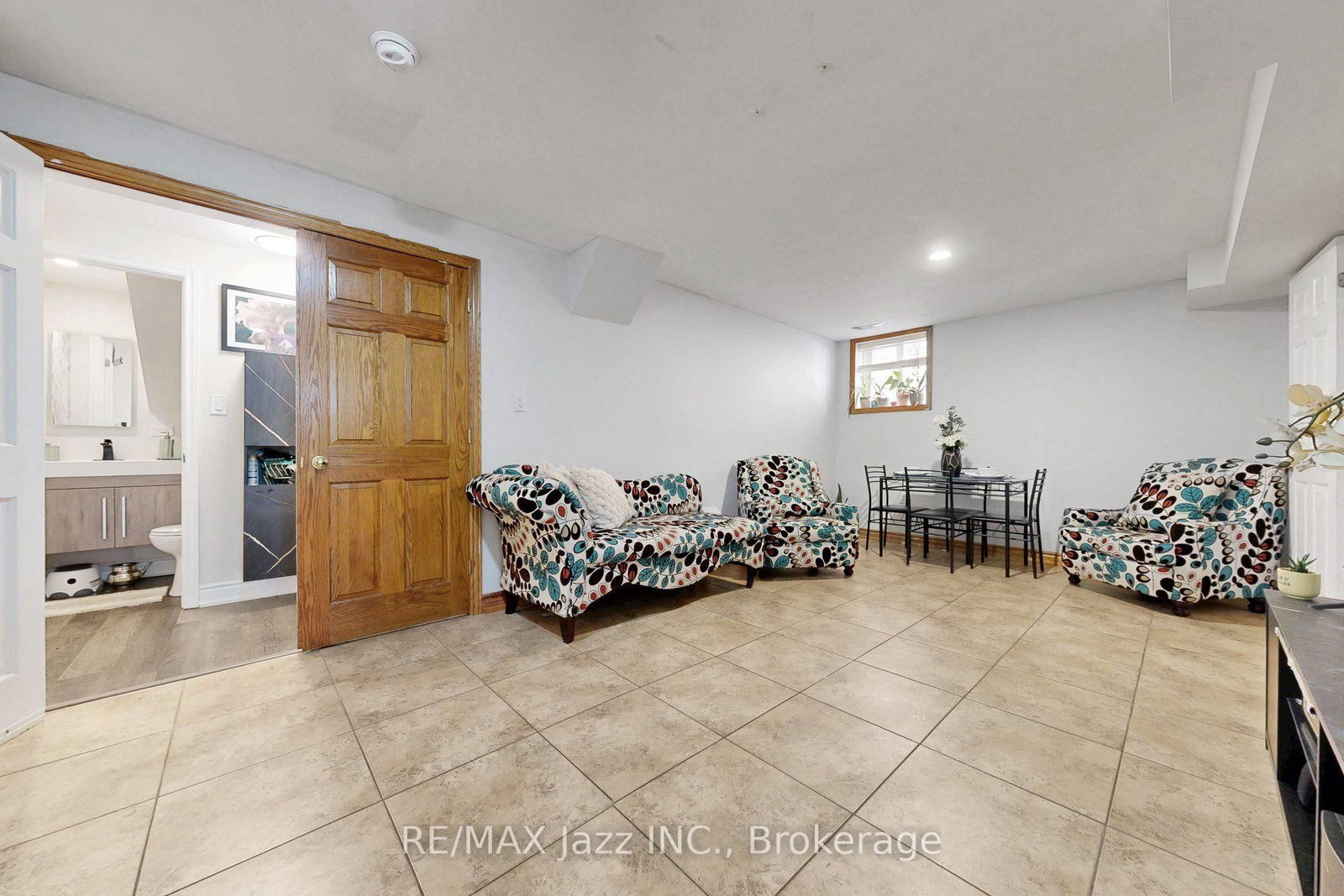 119 Elizabeth Street • Oshawa, ON photo 36