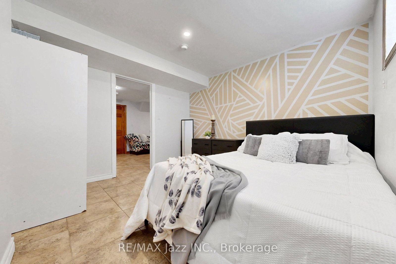 119 Elizabeth Street • Oshawa, ON photo 41
