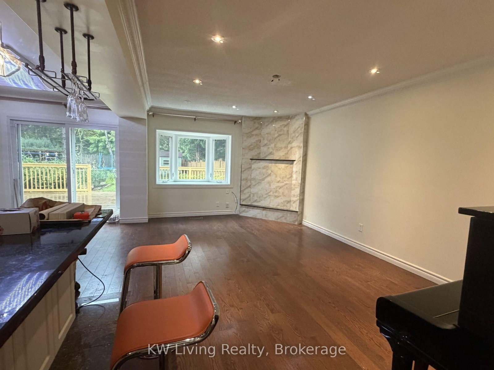 49 Montezuma Trail • Toronto, ON photo 4