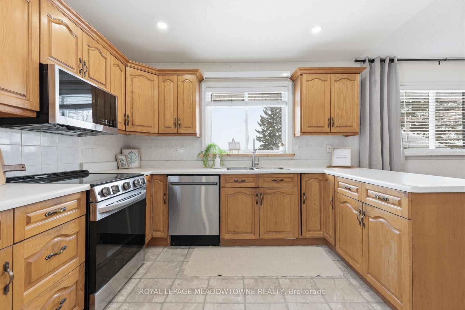 61 Aldred Drive • Scugog, ON photo 12