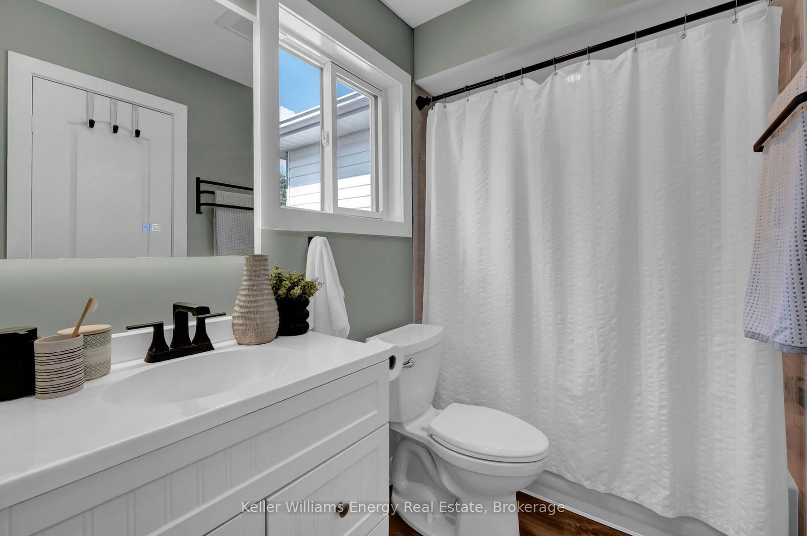 4 Primeau Avenue • Whitby, ON photo 32