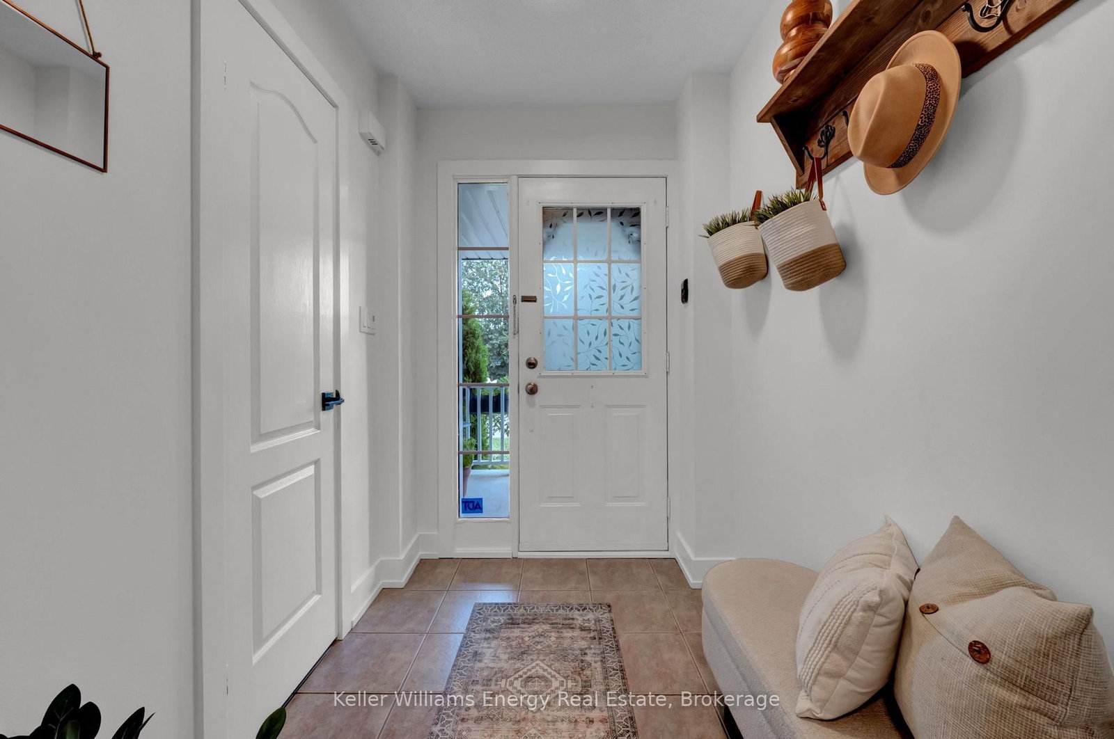 4 Primeau Avenue • Whitby, ON photo 6