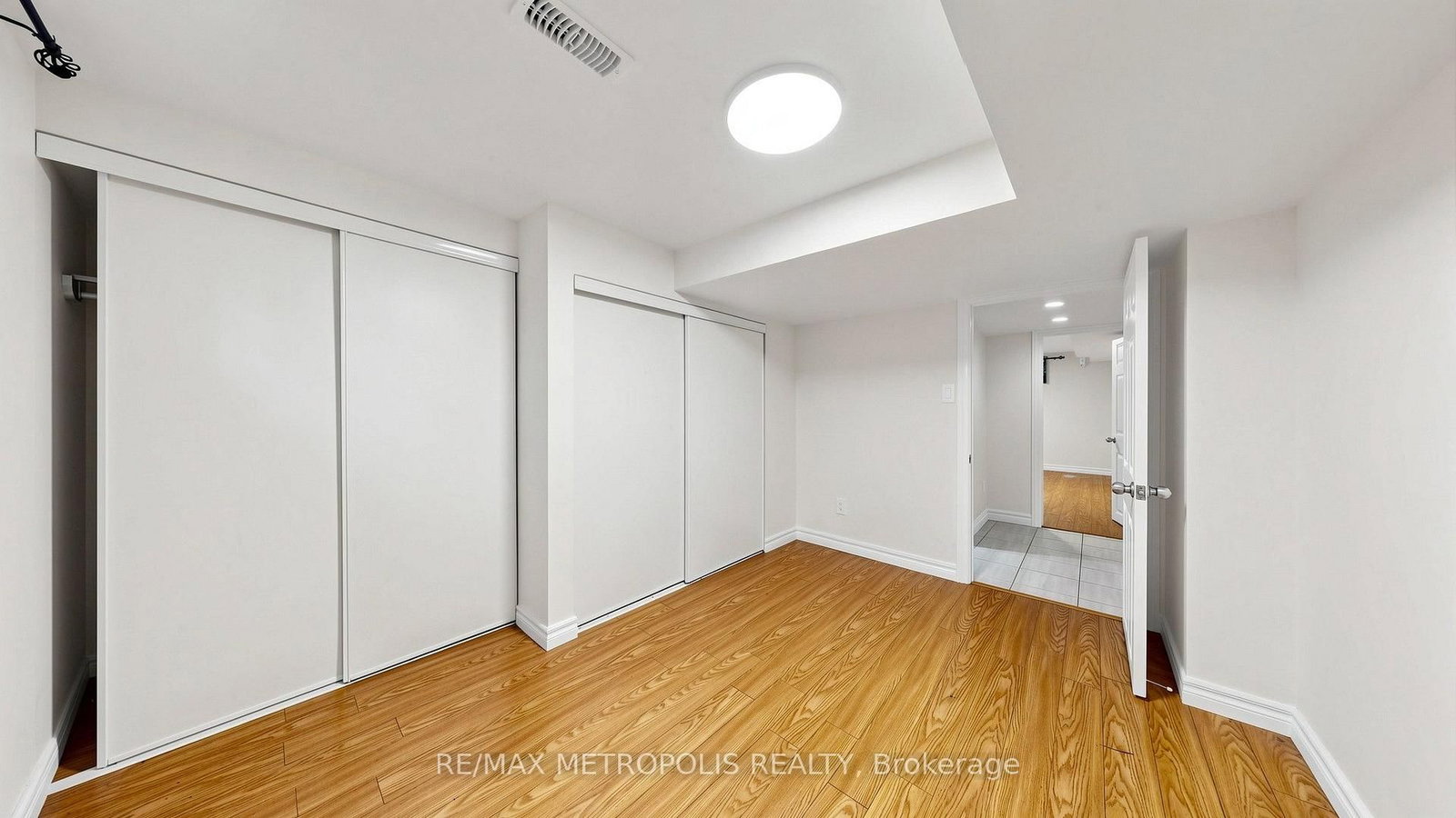 10 Davidson Avenue • Toronto, ON photo 32